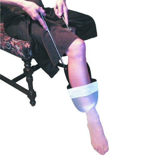 Dispozitiv telescopic de tras sosete si ciorapi
